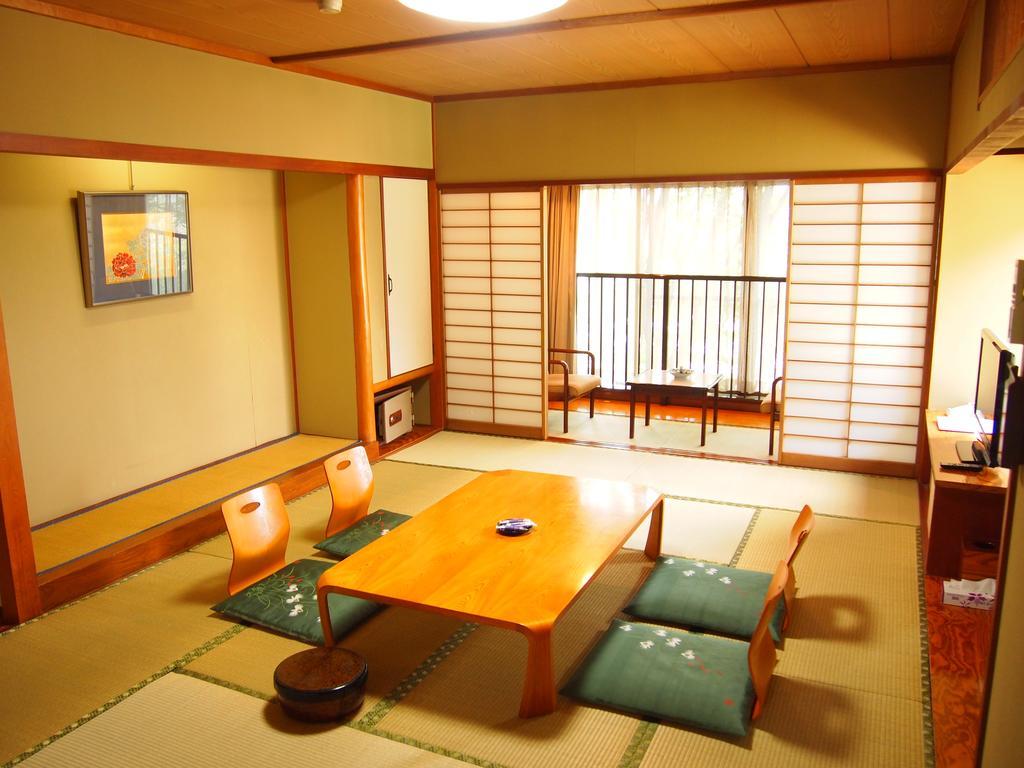 Hotel Ukai Fuefuki Pokój zdjęcie